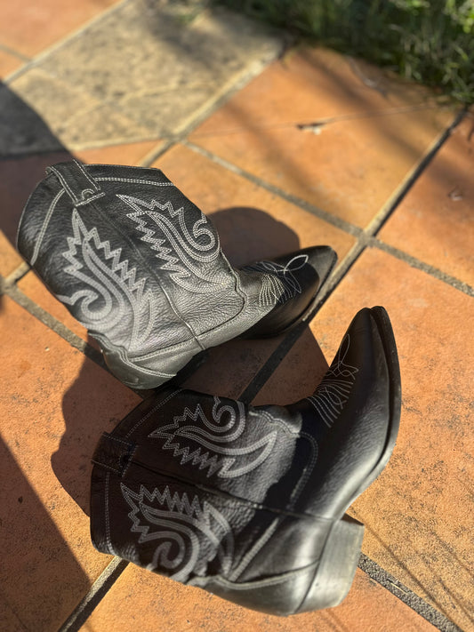 Santiags noires à surpiqûres blanches