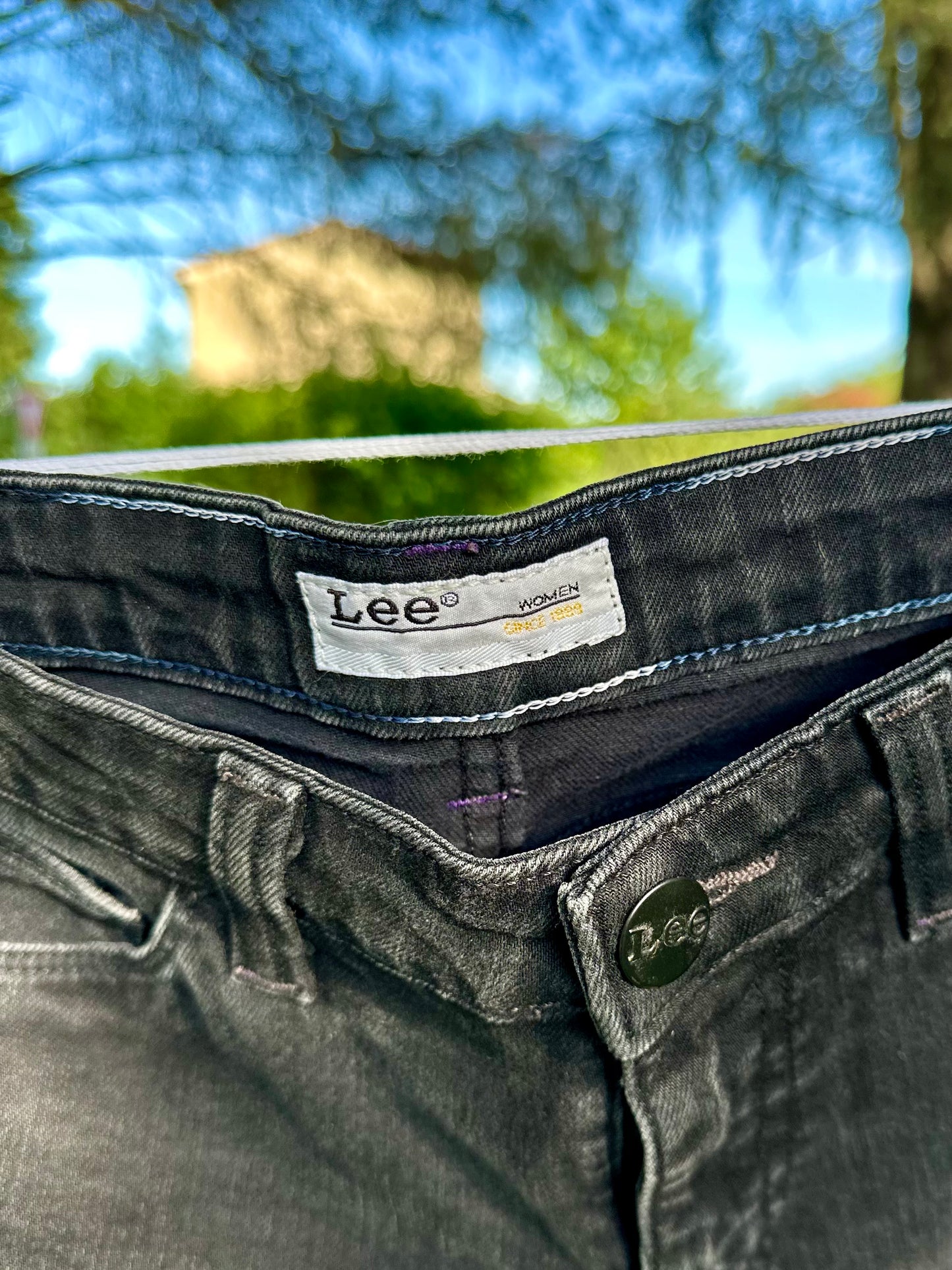Jean noir flore Lee - W27 L33 ( 36FR )